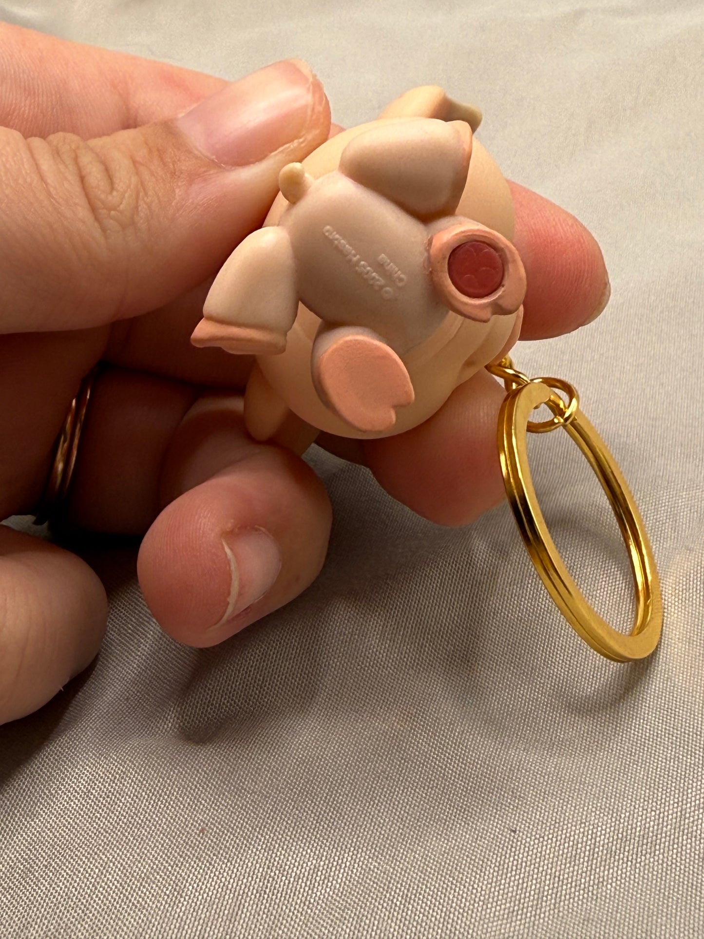Pig Keychain | Pink Pig Amber Eyes Gold Keyring | Y2K Retro Toy Charm