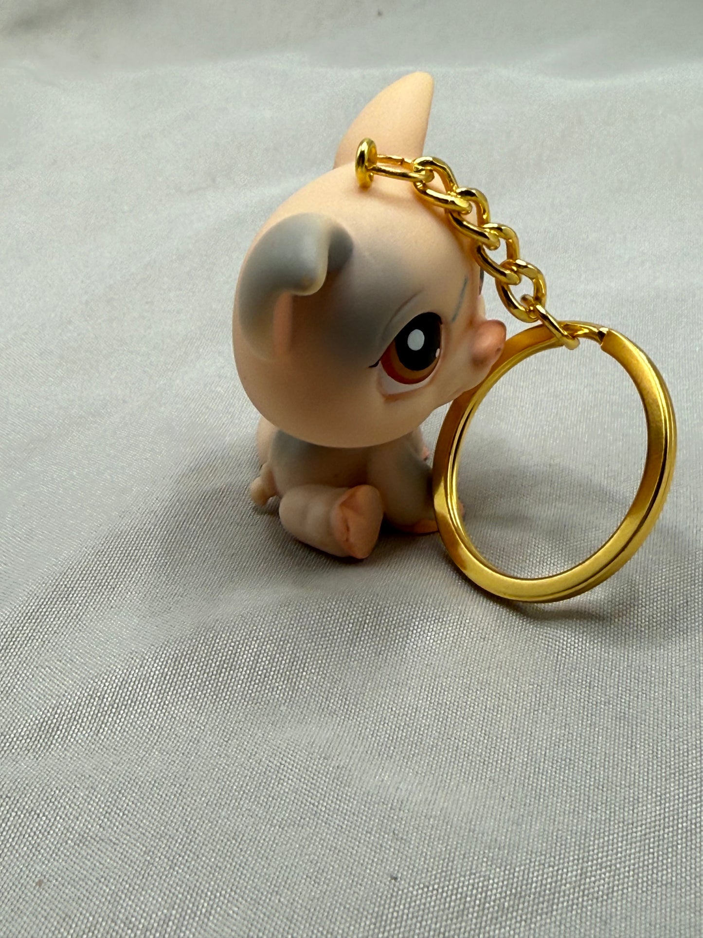 Pig Keychain | Pink Pig Amber Eyes Gold Keyring | Y2K Retro Toy Charm