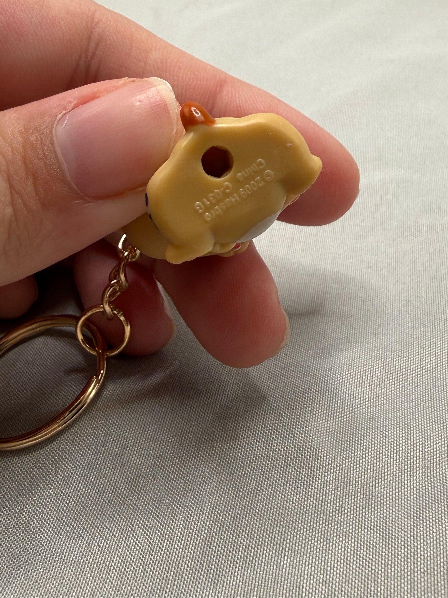 Hamster Keychain | Y2K Pet Club Tan Purple Eyes Gold Keyring | Y2K Retro Toy Charm