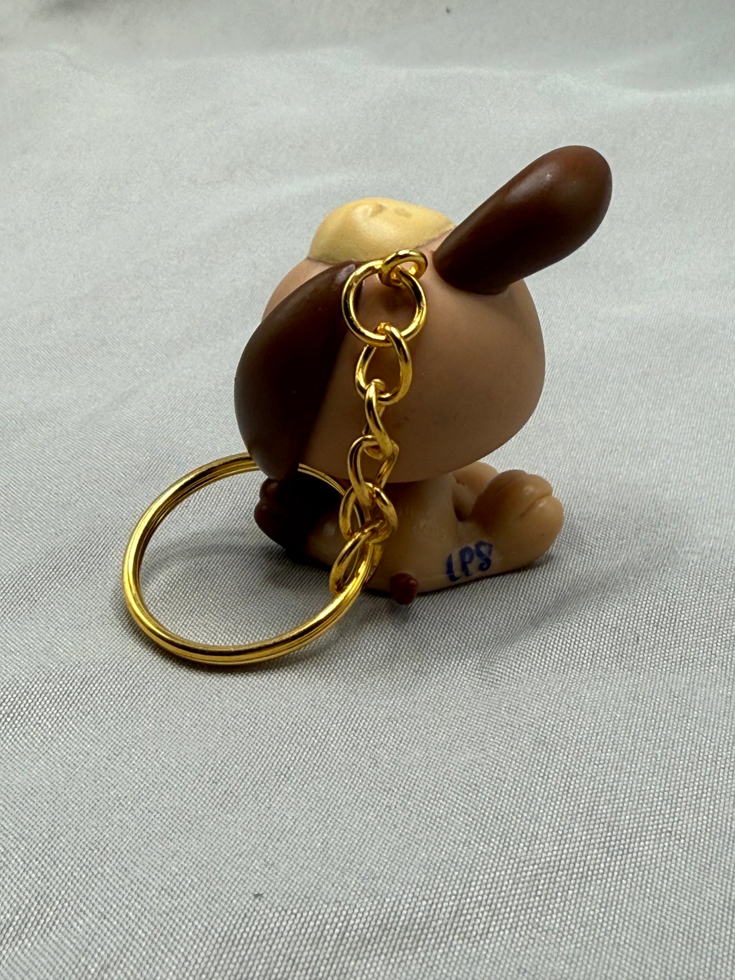 Puppy Dog Keychain | Brown Spaniel Teal Eyes Gold Keyring | Y2K Retro Toy Charm