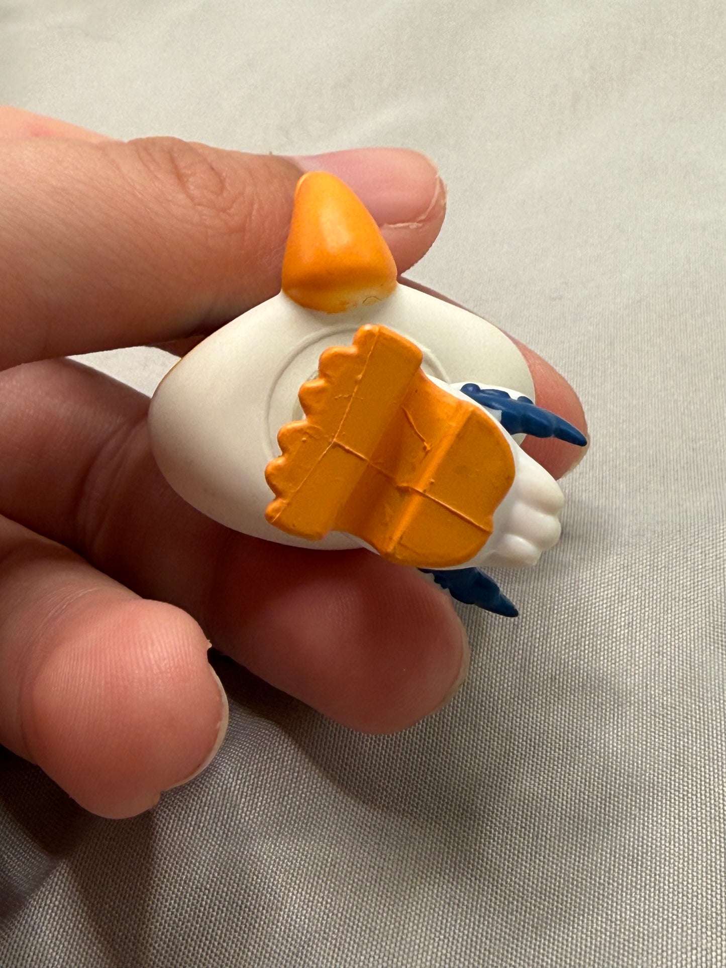 Seagull Bird Keychain | White Orange Beak Teal Eyes Blue Crest | Y2K Retro Toy Charm