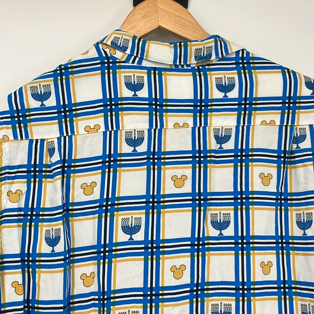 Disney Parks Men’s Button-Up Shirt Sz M Blue Plaid Hanukkah Menorah Mickey Icon
