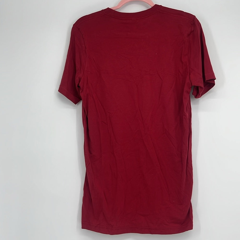 “Tis’ The Season To Be Merry” Christmas Graphic Tee Size M