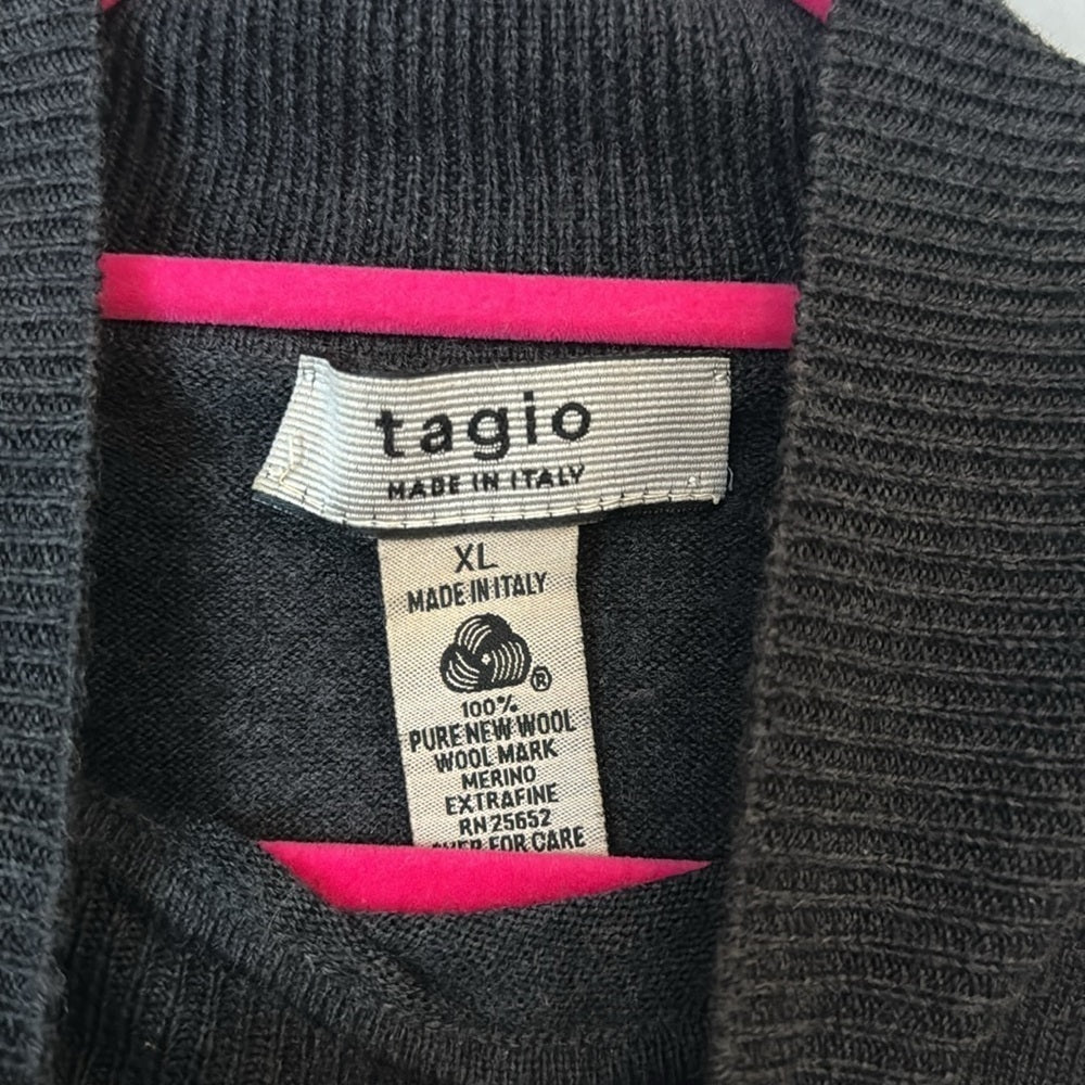 Tagio tag Grey turtleneck sweater on white background