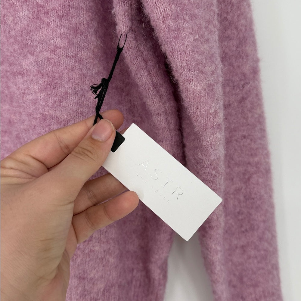 ASTR The Label Pink Marl Fuzzy V-Neck Sweater Size Medium NWT